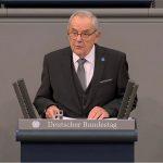 Il faut reconnaître sa propre histoire et sa propre culpabilité 32 Volkstrauertag_Général Schneiderhan